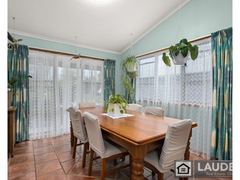 17 Eucalypt Close, Old Bar NSW 2430