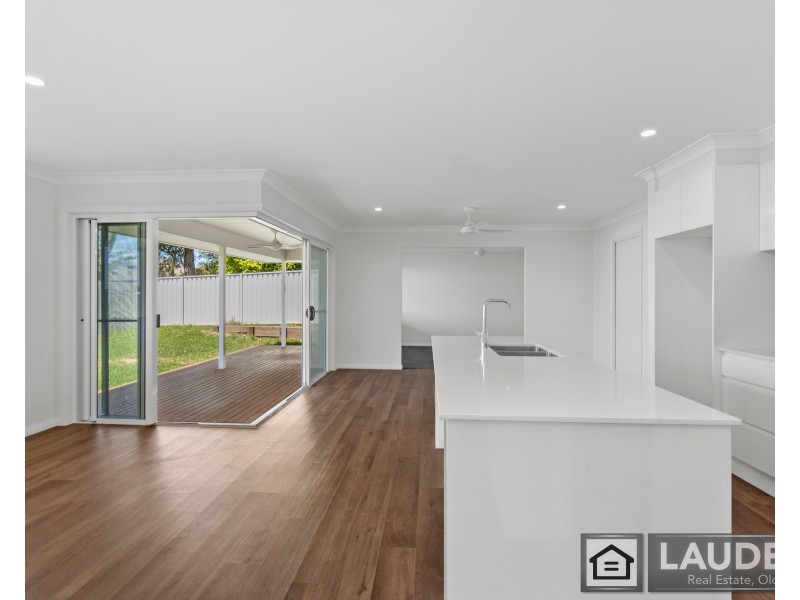 10 Ondaroo Crest, Old Bar NSW 2430