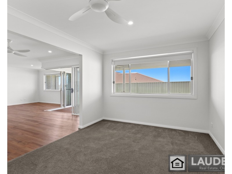 10 Ondaroo Crest, Old Bar NSW 2430