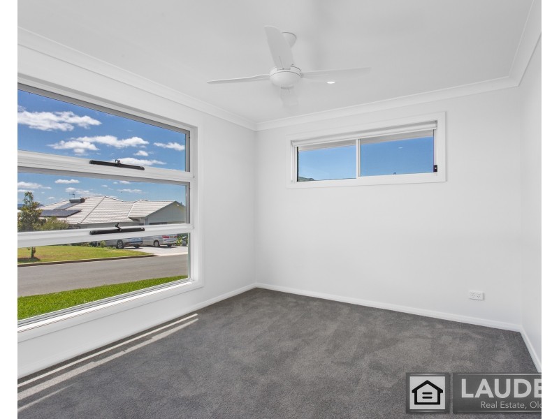 10 Ondaroo Crest, Old Bar NSW 2430