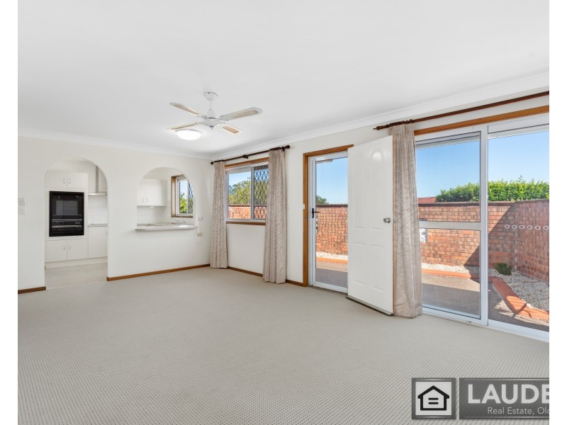 1/7 Casuarina Close, Old Bar NSW 2430