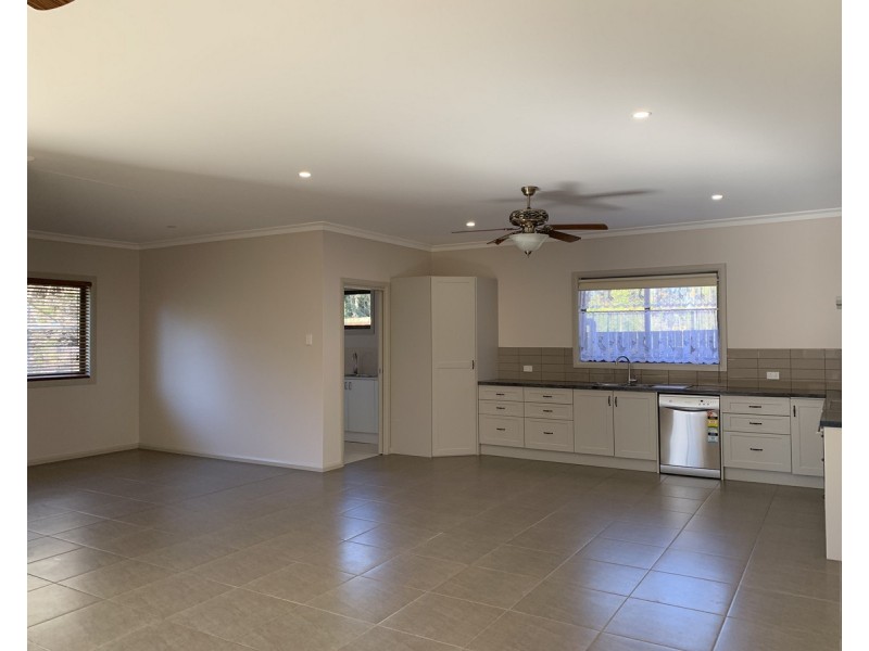 16 Richardson Street, Old Bar NSW 2430