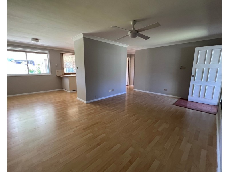 11 Drury Close, Old Bar NSW 2430