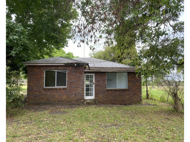 981 Old Bar Road, Old Bar NSW 2430