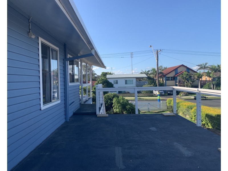 20 Old Bar Road, Old Bar NSW 2430