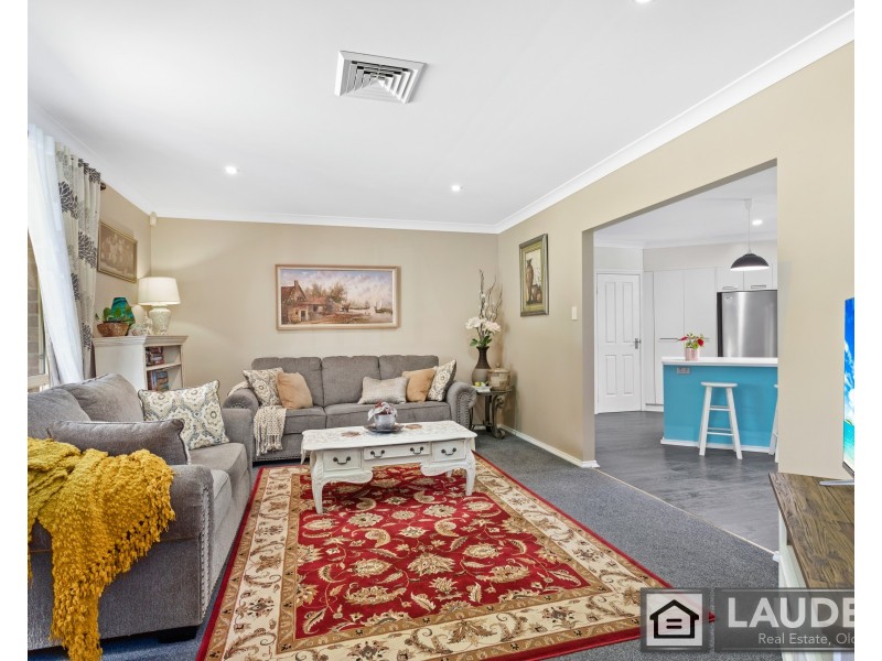 16 South Heron Road, Old Bar NSW 2430