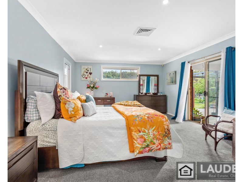 16 South Heron Road, Old Bar NSW 2430