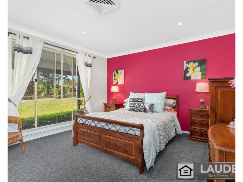 16 South Heron Road, Old Bar NSW 2430