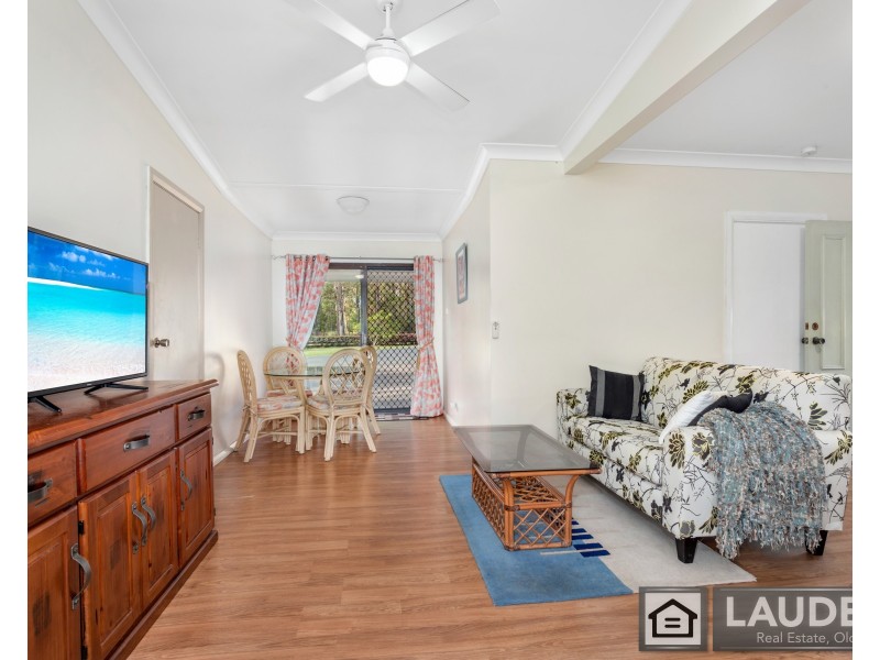 16 South Heron Road, Old Bar NSW 2430