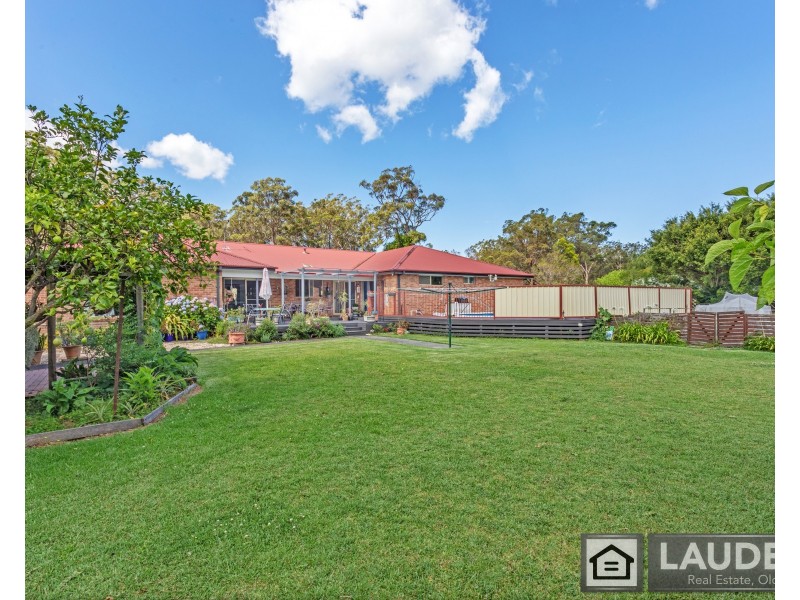 16 South Heron Road, Old Bar NSW 2430
