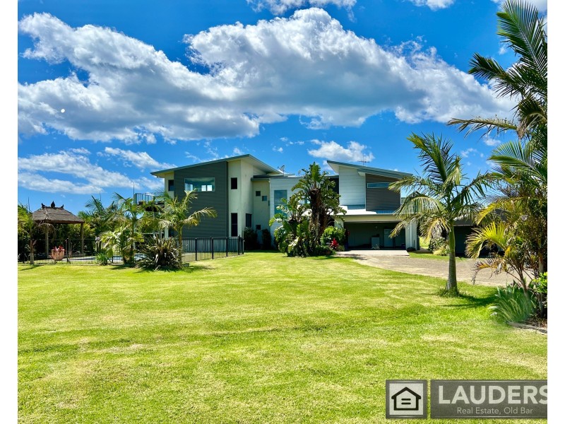 271 Cowans Lane, Oxley Island NSW 2430