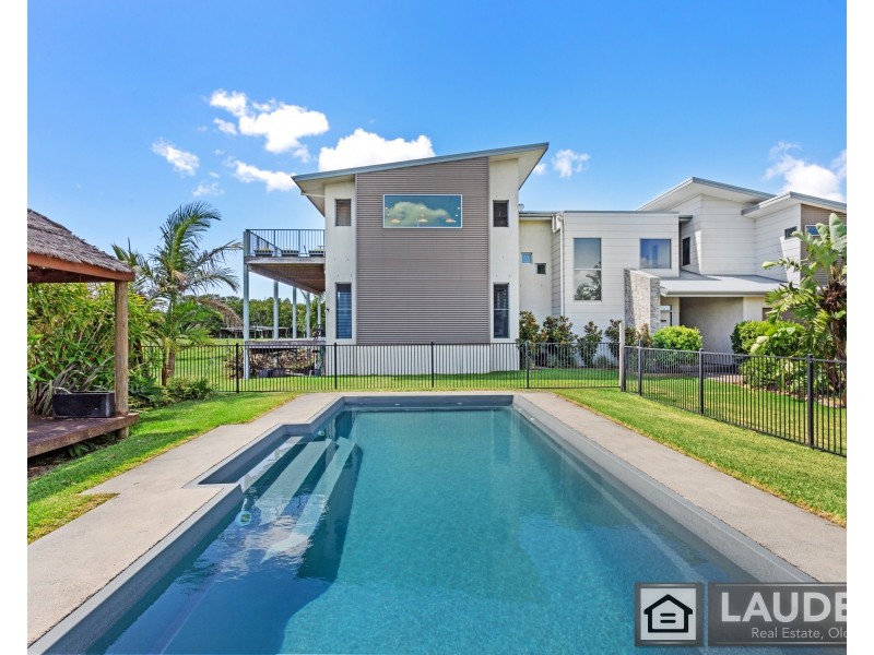 271 Cowans Lane, Oxley Island NSW 2430