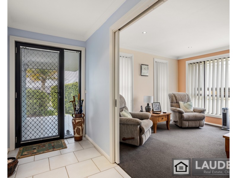 24 Mistral Place, Old Bar NSW 2430