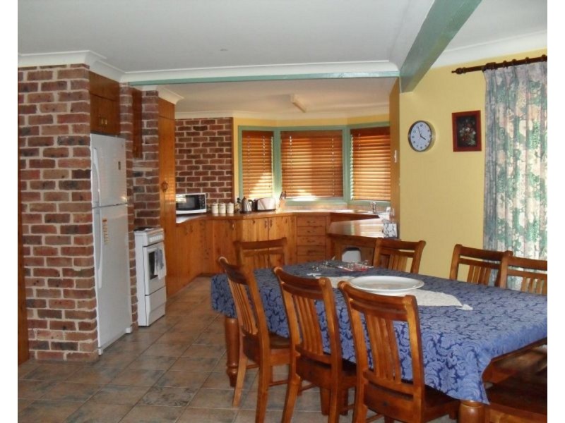 15 Spinnaker Cove, Wallabi Point NSW 2430