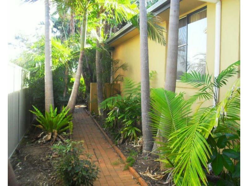 15 Spinnaker Cove, Wallabi Point NSW 2430