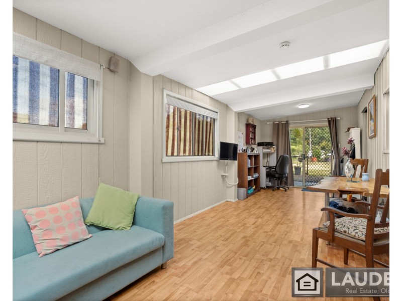 2 Voss Place, Mitchells Island NSW 2430