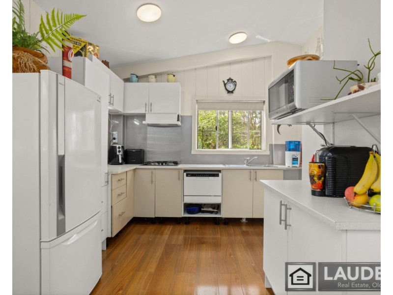 2 Voss Place, Mitchells Island NSW 2430
