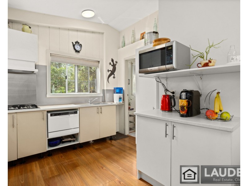 2 Voss Place, Mitchells Island NSW 2430