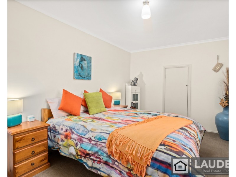 2 Voss Place, Mitchells Island NSW 2430
