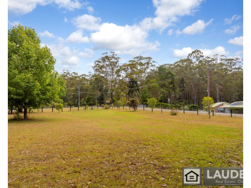2 Voss Place, Mitchells Island NSW 2430