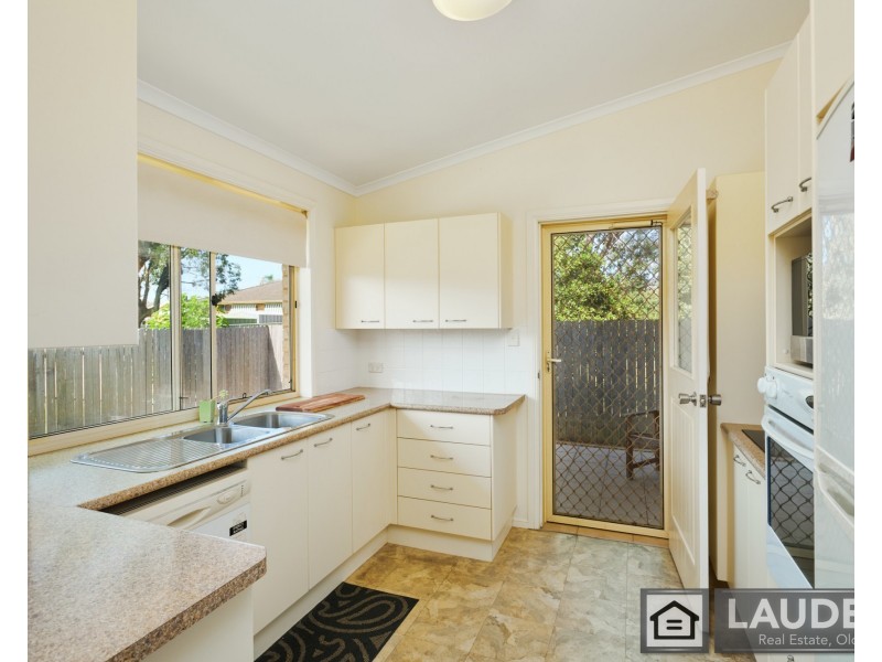 2/24 Sheppard Street, Old Bar NSW 2430