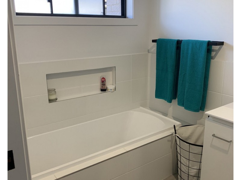 64 Albatross Way, Old Bar NSW 2430