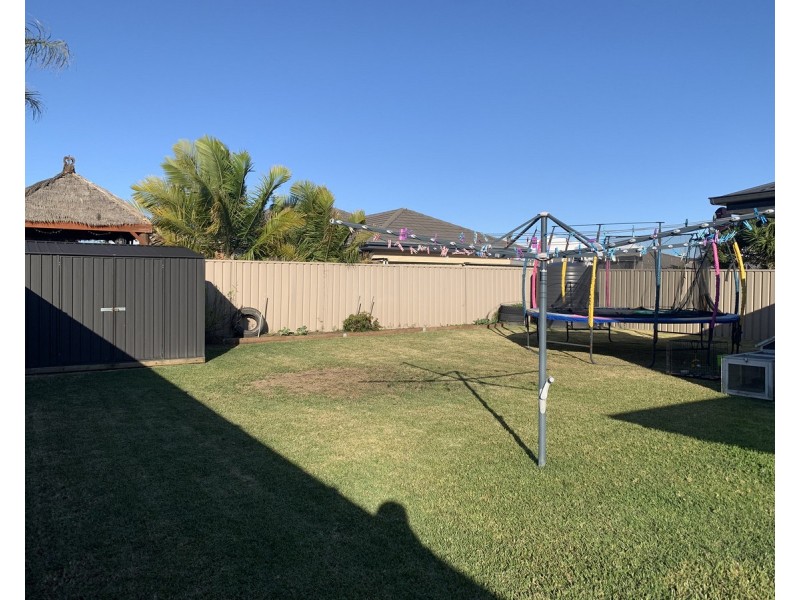 64 Albatross Way, Old Bar NSW 2430
