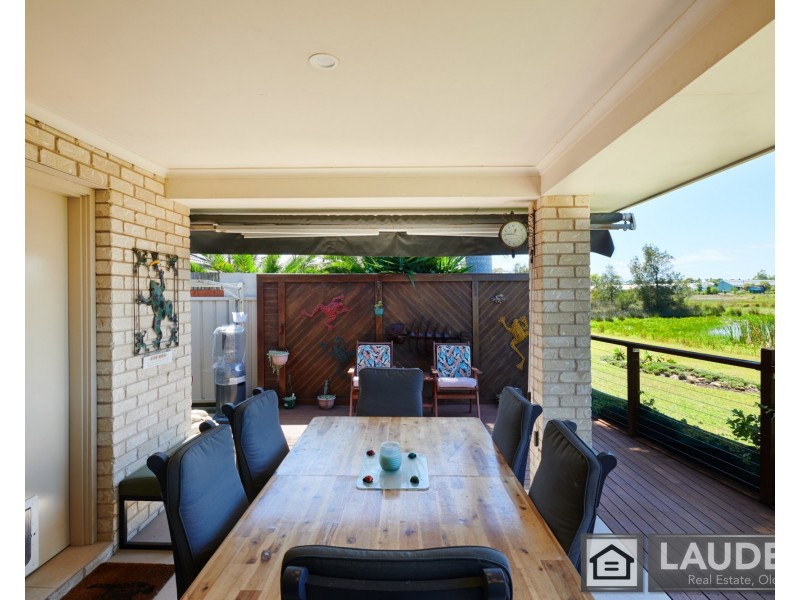 2 The Breezeway, Old Bar NSW 2430
