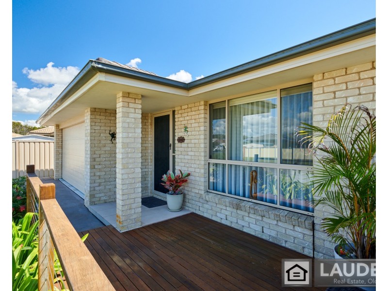 2 The Breezeway, Old Bar NSW 2430
