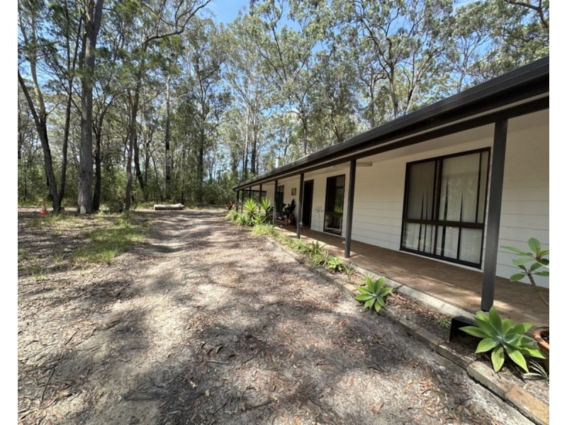 22 Kolinda Drive, Old Bar NSW 2430