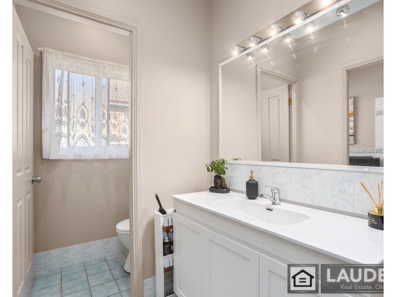5 Berber Road, Old Bar NSW 2430