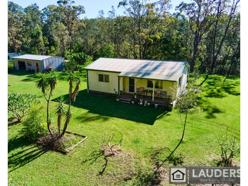 61 Manning Point Road, Old Bar NSW 2430