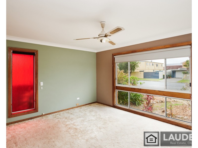 3 David Street, Old Bar NSW 2430