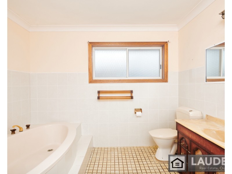 3 David Street, Old Bar NSW 2430