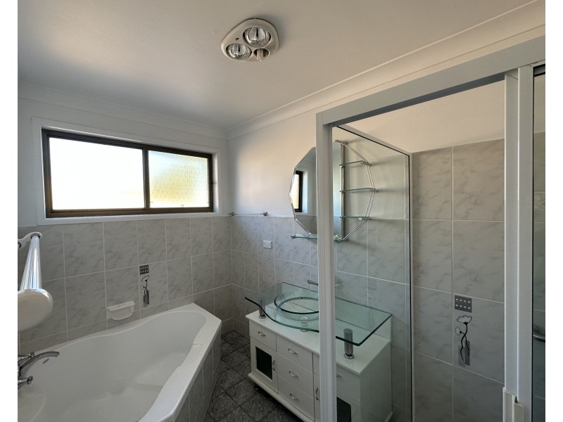 14 Tristania Crescent, Taree NSW 2430