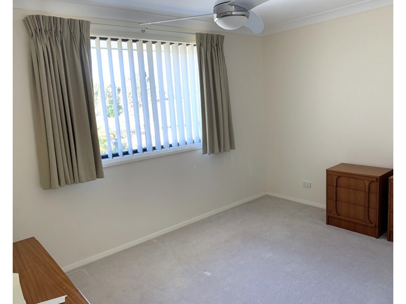 32b Ivy Crescent, Old Bar NSW 2430