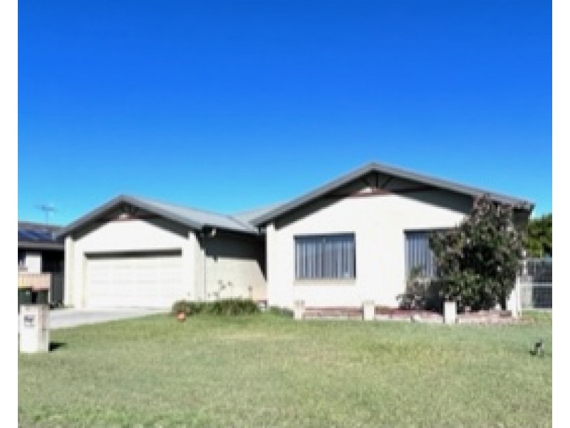 12 Rosier Place, Old Bar NSW 2430