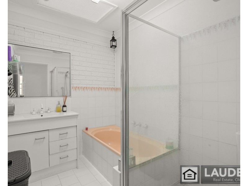 1/3 Wyden Street, Old Bar NSW 2430