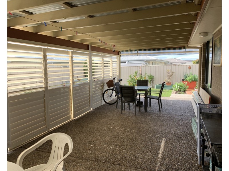 28 Albatross Way, Old Bar NSW 2430
