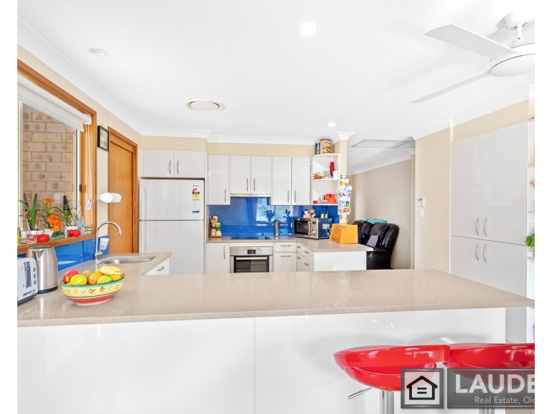 39 Clerke Street, Old Bar NSW 2430