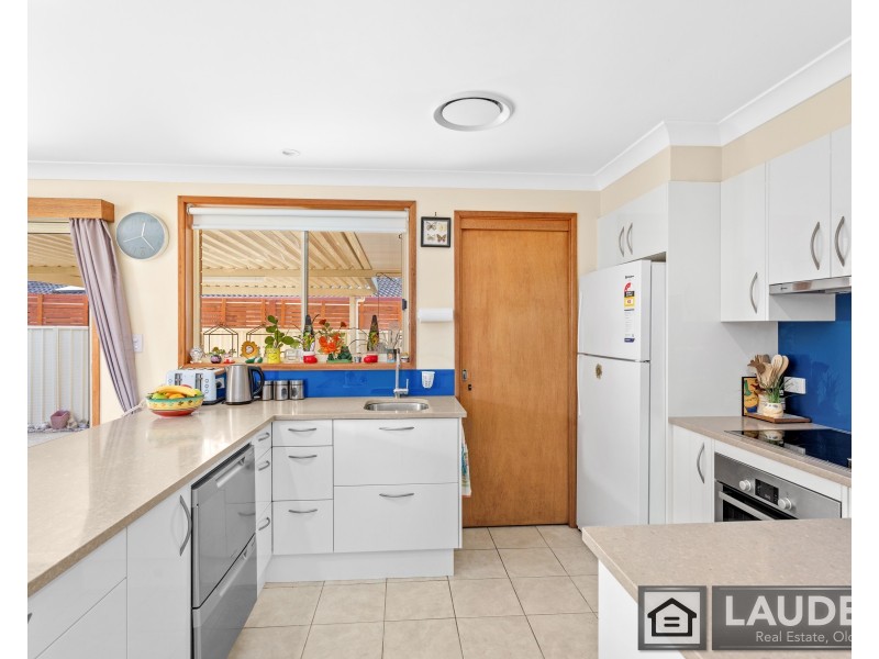 39 Clerke Street, Old Bar NSW 2430