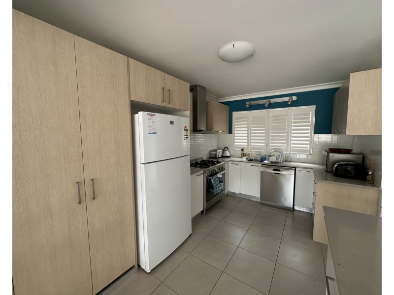 7 Pacific Parade, Old Bar NSW 2430