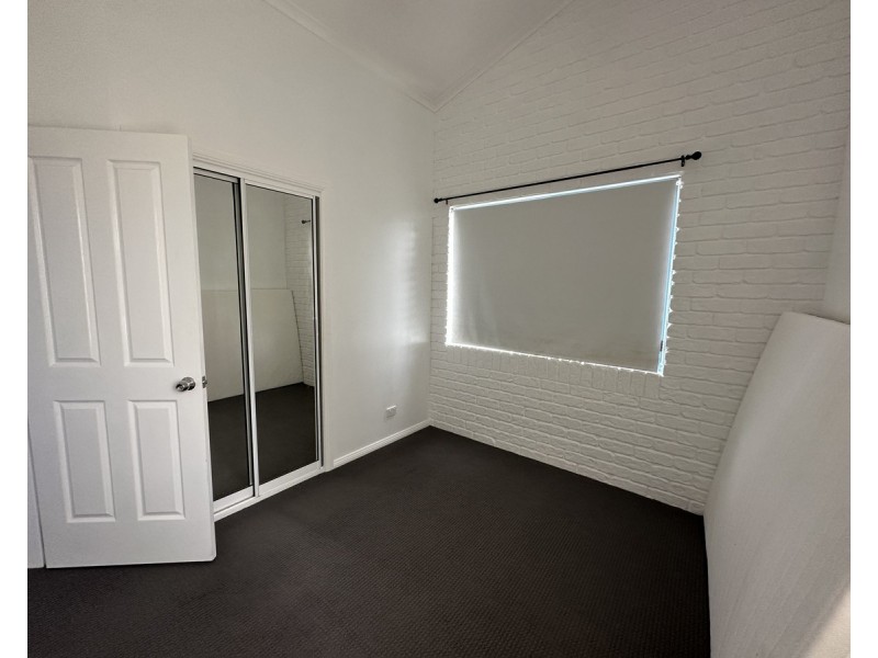 7 Pacific Parade, Old Bar NSW 2430