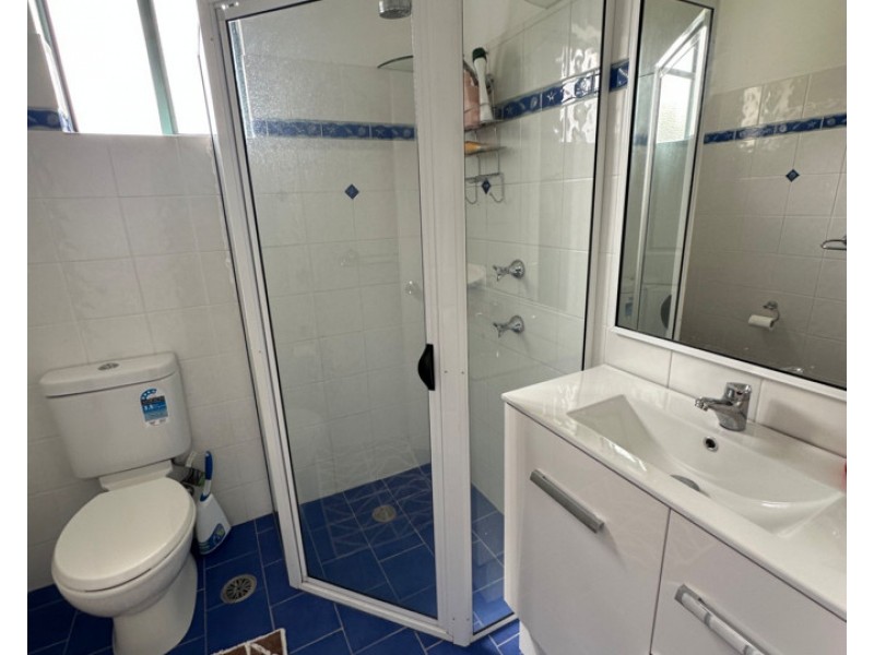 7 Pacific Parade, Old Bar NSW 2430