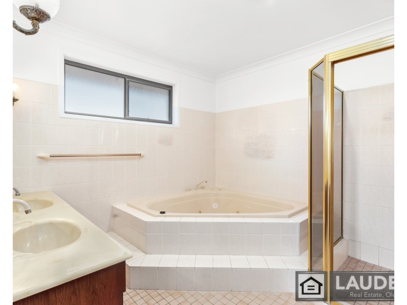12 Suni Drive, Old Bar NSW 2430