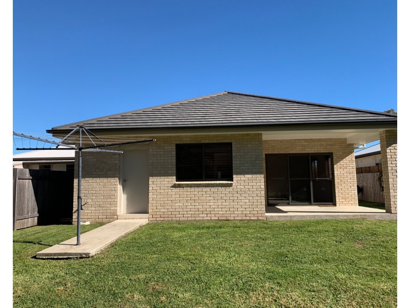 16 Richardson Street, Old Bar NSW 2430