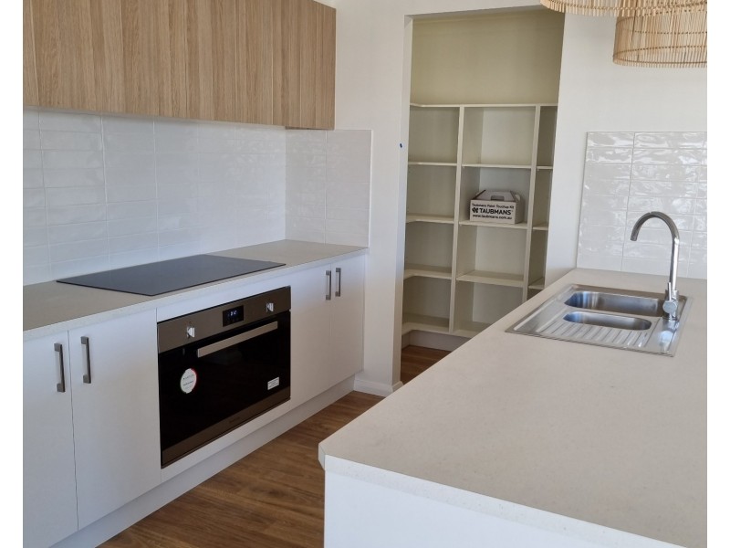 13 Marra Drive, Old Bar NSW 2430
