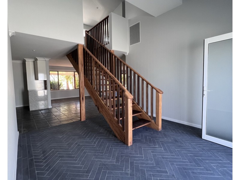 16 Berber Road, Old Bar NSW 2430