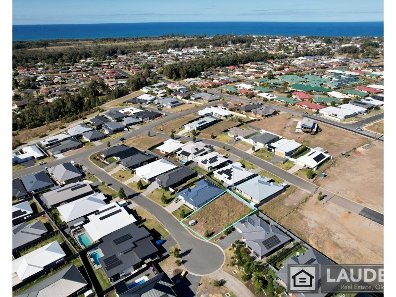 12 Viewmont Way, Old Bar NSW 2430