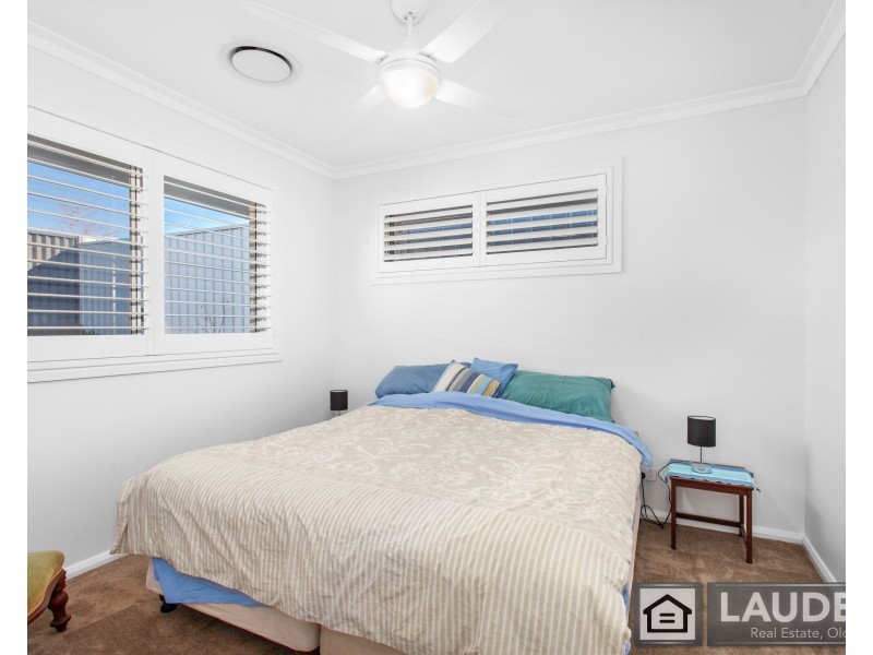 8 Ondaroo Crest, Old Bar NSW 2430